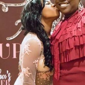 Meet your Posher, Latara